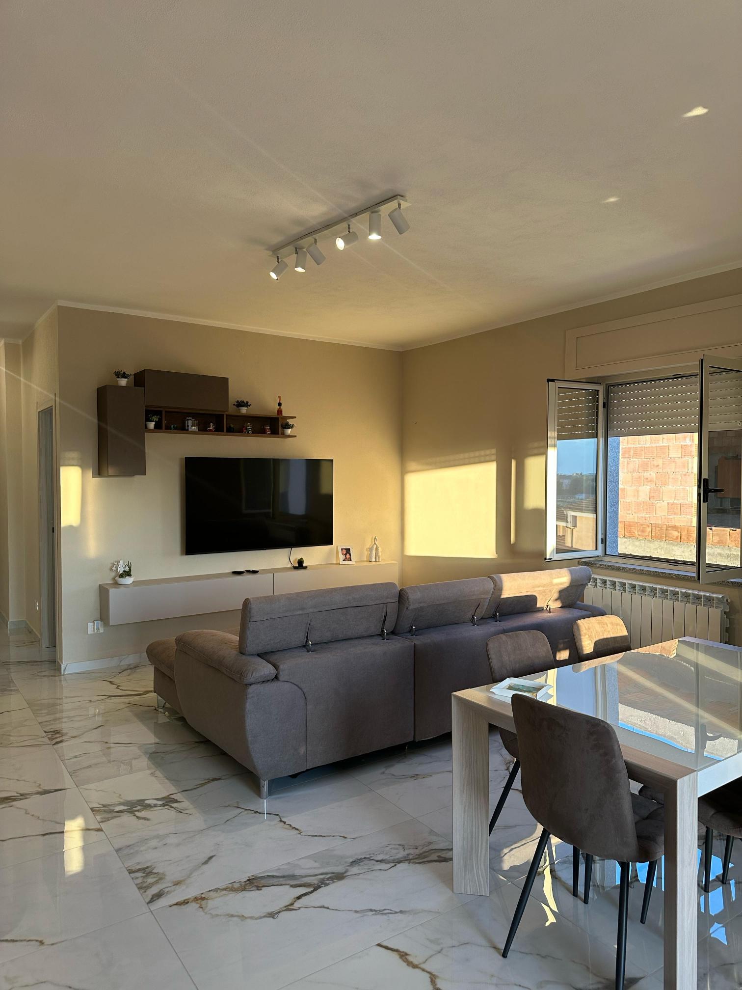 WhatsApp Image 2025-03-25 at 21.58.13 (1)