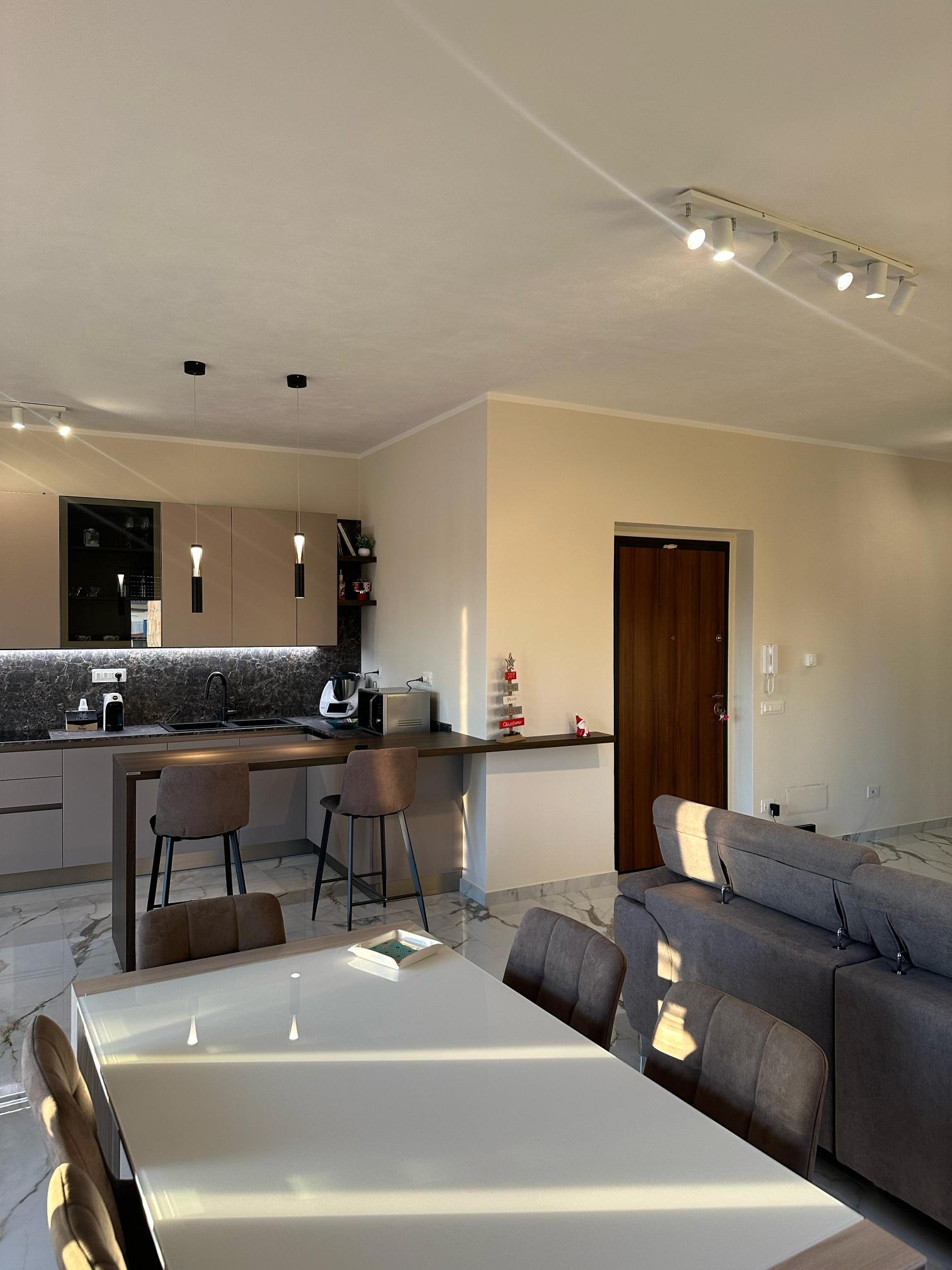 WhatsApp Image 2025-03-25 at 21.58.13 (2)